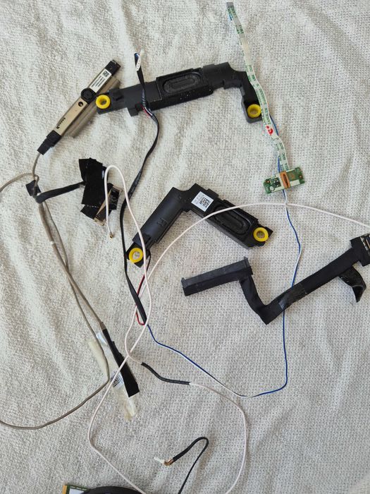 bateria suporta 3h00 acer aspire A515-51G restantes peças sob consulta