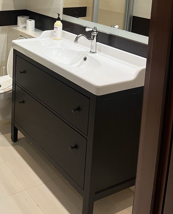 Szafka pod umywalke z umywalka