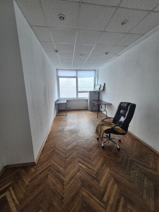 Офис, студия, склад 18м² возле Комфорт таун пр. Соборности 15/17