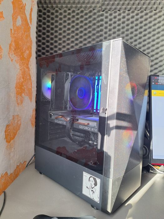 Idealny pod choinkę KOMPUTER gamingowy RTX4060/R5 7500F/32GB RAM DDR5