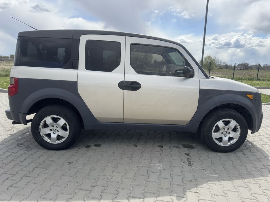 Honda Element в хорошому стані