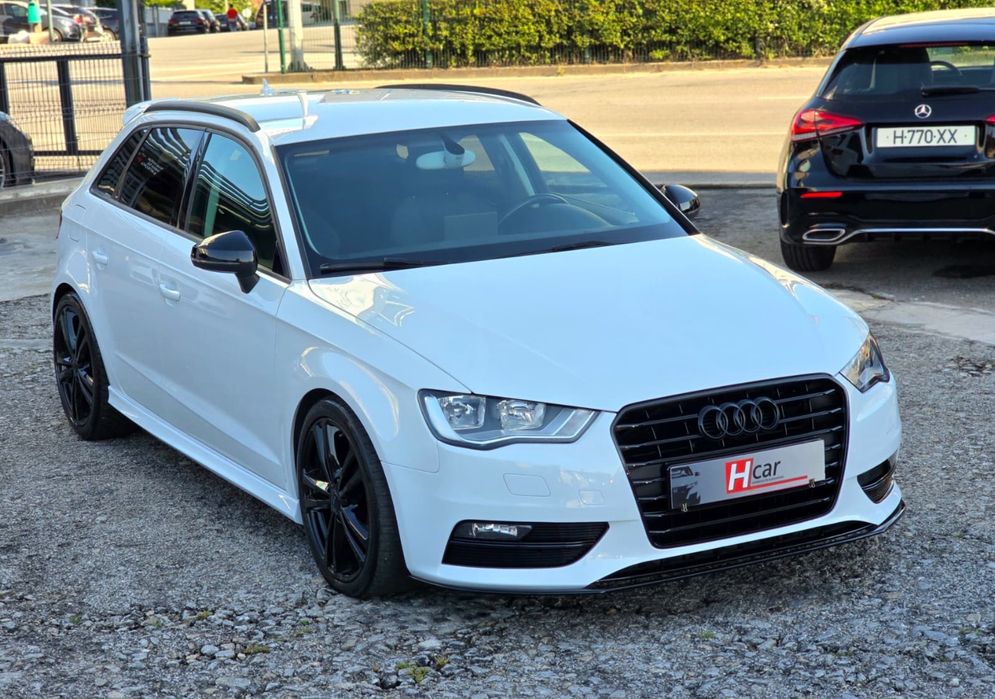 Audi A3 Sportback 8V S line 1.6Tdi 110Cv (LOOK RS3)