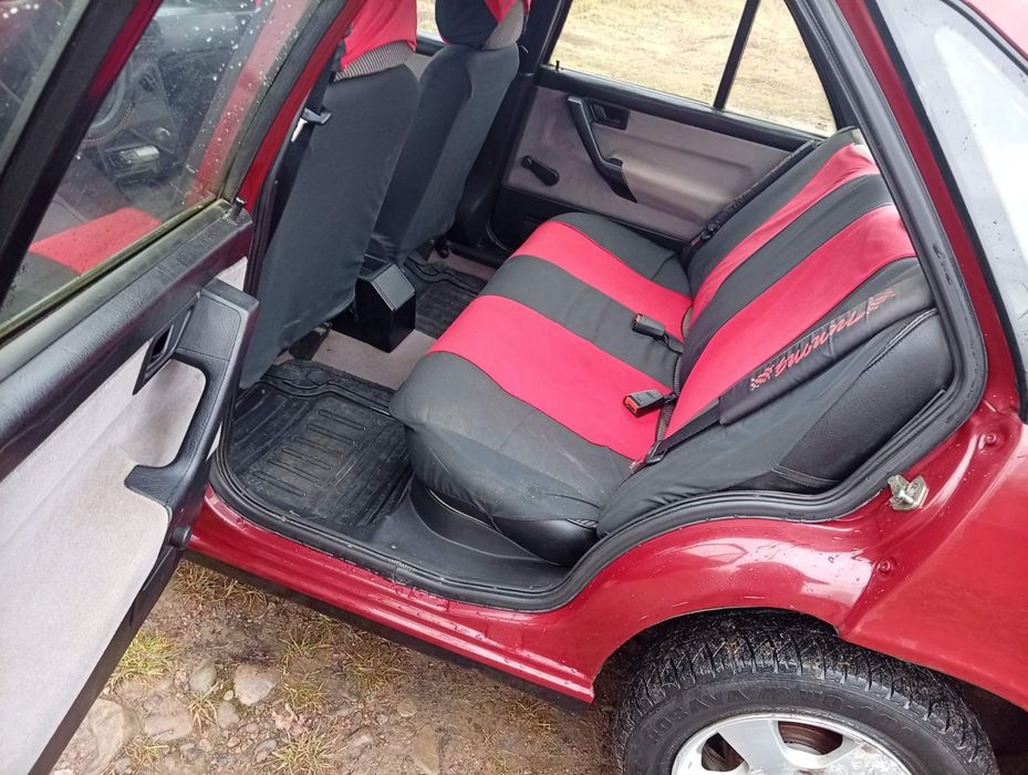 Продається машина