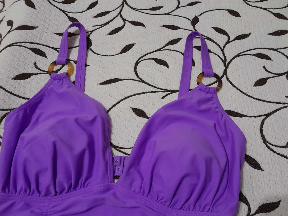 Купальник женский, размер 48, фирменный.