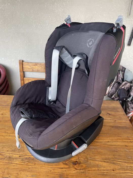 Автокрісло дитяче Maxi Cosi