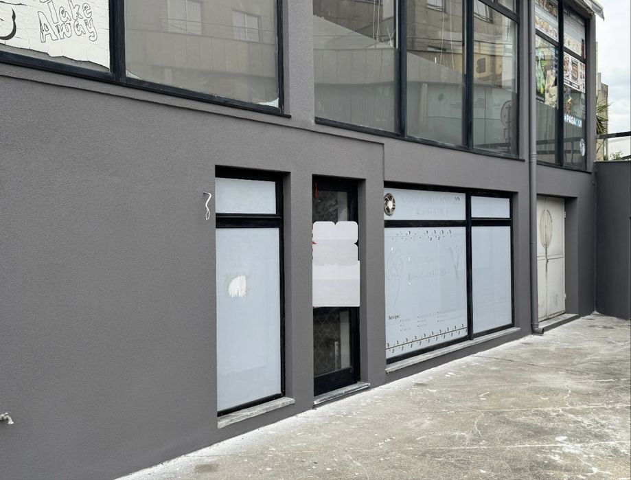 Loja de Rua em Paredes