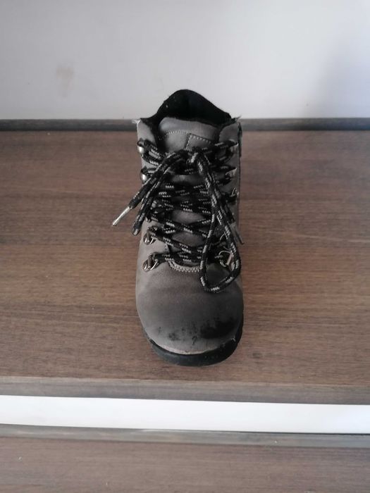 Buty dla chłopca 28