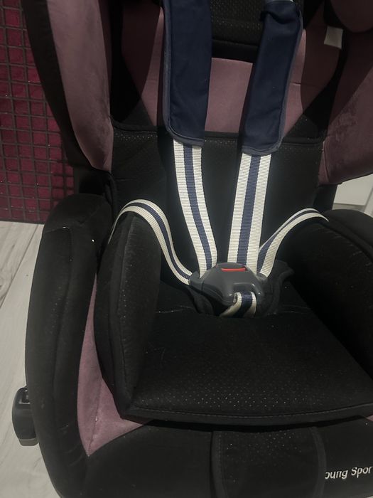 Fotelik samochodowy Recaro Young Sport 9-18 kg