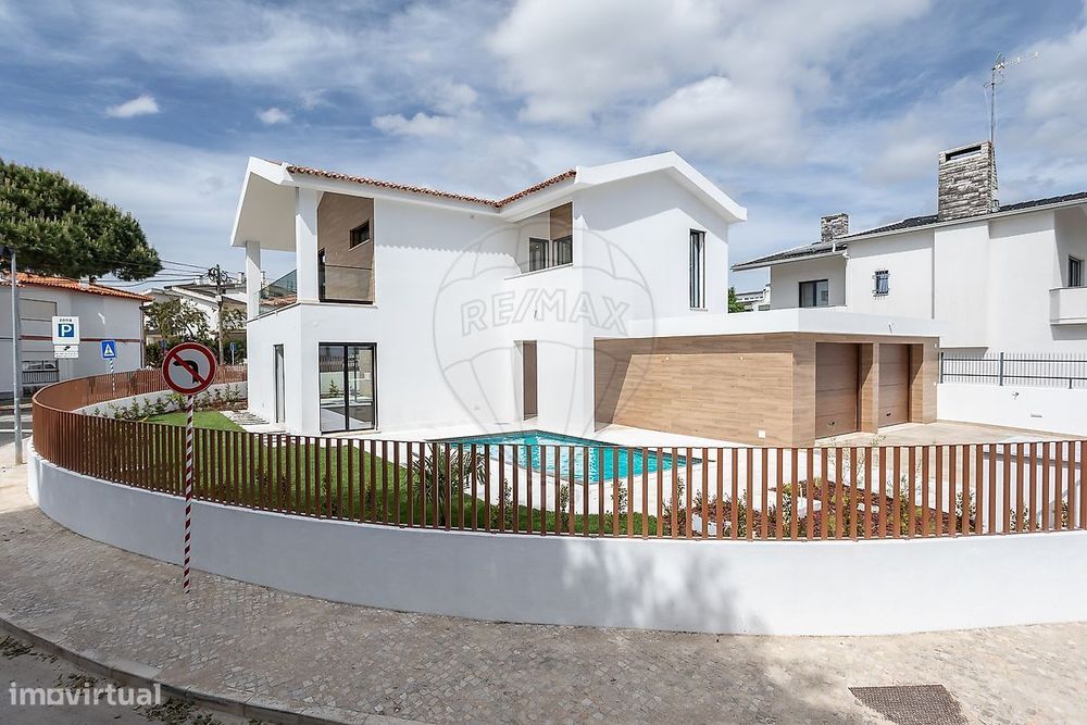 Moradia T4 para venda