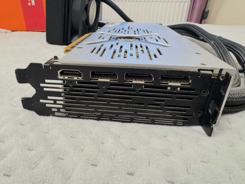 Karta graficzna GIGABYTE Radeon RX Vega 64 Watercooling 8GB