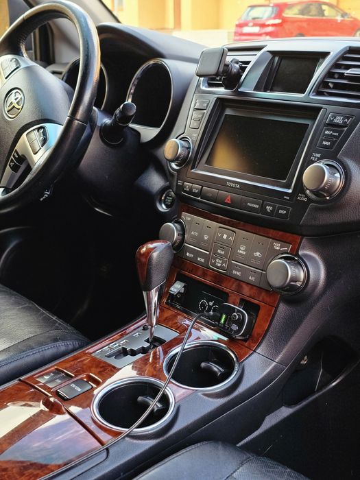 Toyota  Highlander 2012 рік 3,5 Газ-бензин