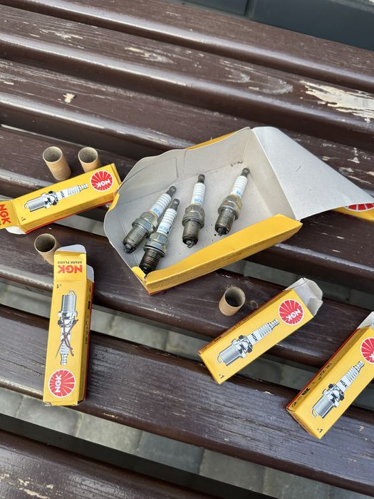 свечи зажигания NGK BKR6E