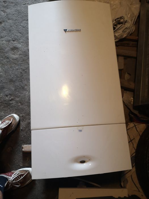 Piec gazowy dwufunkcyjny Junkers ZWR-18 7KE Cerastar Comfot