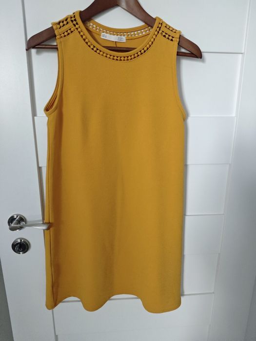 Sukienka musztardowa sfera