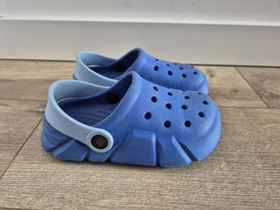 Mule, "kroksy", chodaki dziecięce, rozm 30, ale wg mnie to r 28
