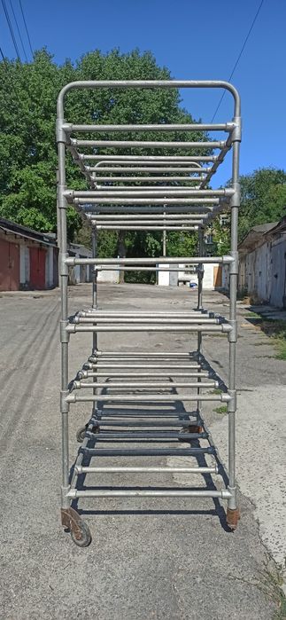 Стеллаж, візок, тележка, шпилька дюралюминия на колесах.