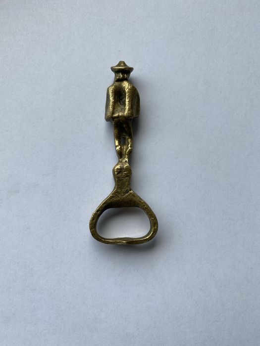 Otwieracz mosiężny