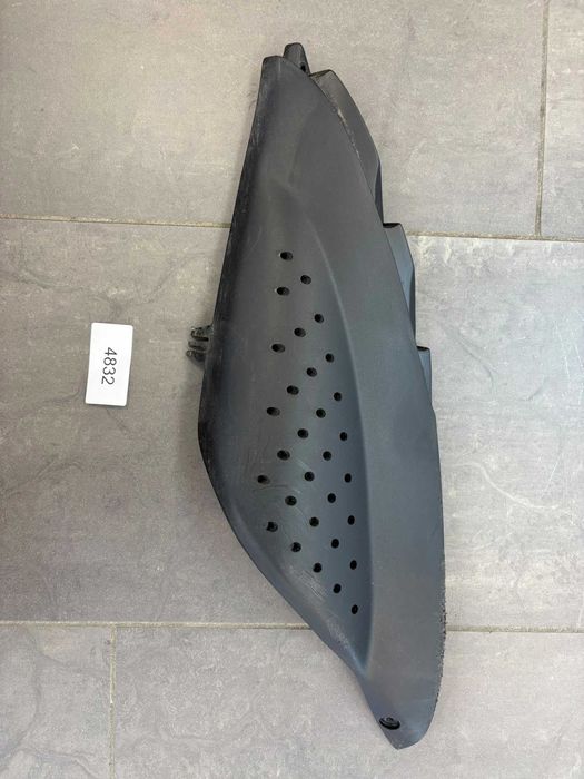 Owiewka Osłona Lewa Dolna Suzuki AY 50 Katana [4832]
