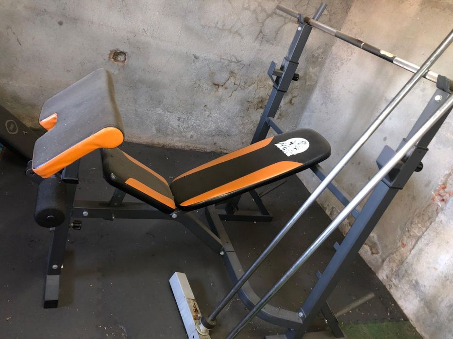 Pequeno Ginásio com 5 peças