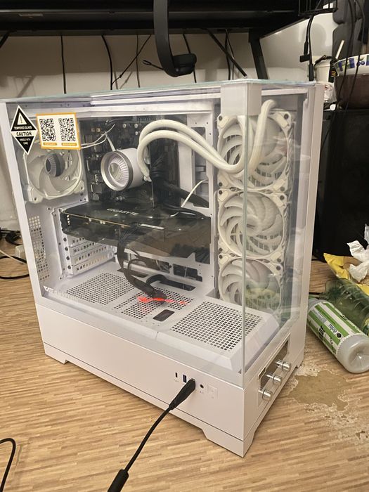 BIAŁY KOMPUTER GAMINGOWY RGB | Nowy | Stylowy setup | Gotowy do grania