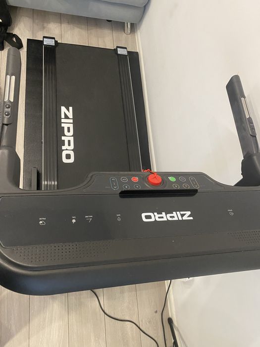 Bieżnia zipro pulse