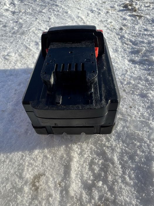 Акумулятор 8 Ah.   18B