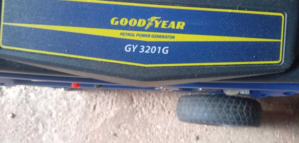 Gerador Goodyear a gasolina. Monofásico 230V.