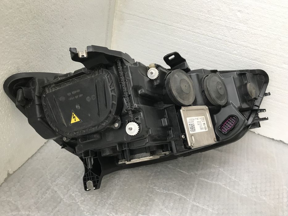 Фара ліва Audi A6 C7 Америка