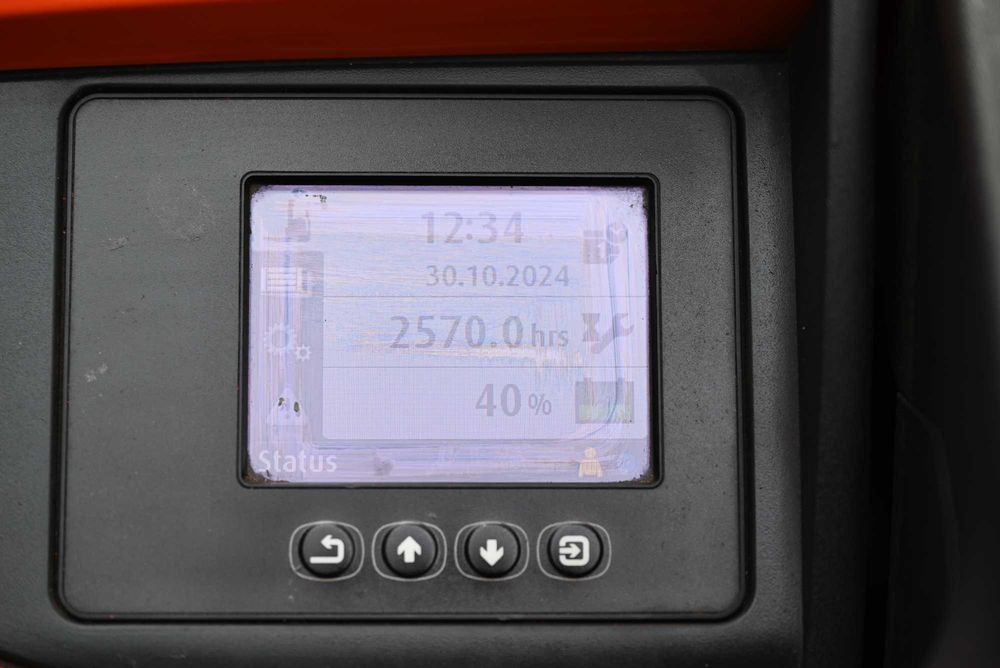 Paleciak elektryczny Linde L16 AP Triplex 470cm 2016rok FHP 316