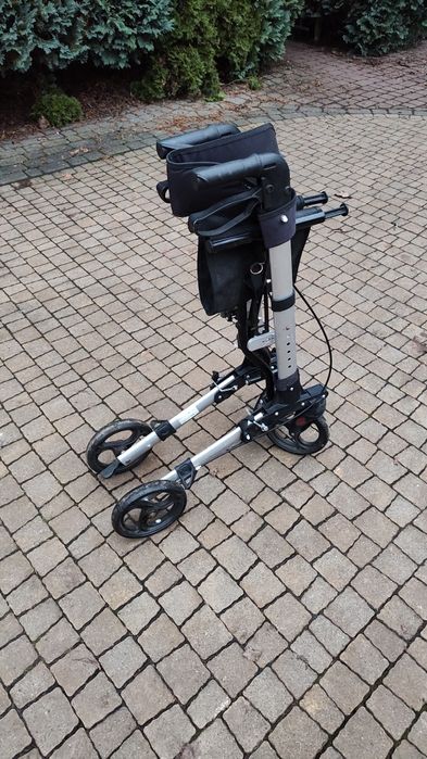 Balkonik, chodzik aluminiowy, rolator - bardzo składany .