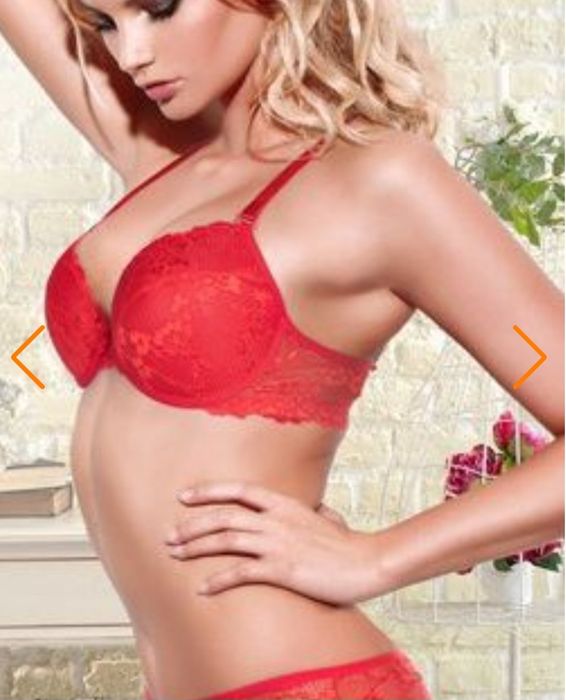 Новий червоний комплект