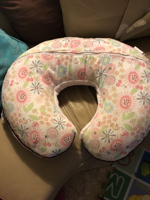 Almofada amamentação Chicco dupla face ( verão / inverno )