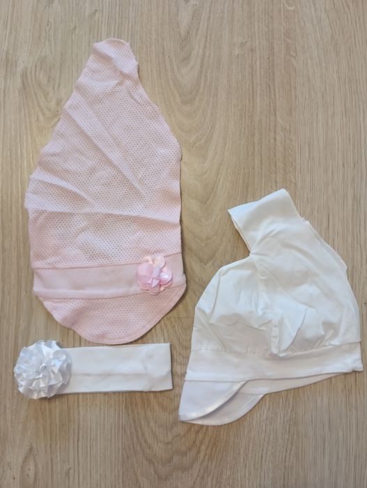 Zestaw czapek i opasek na lato