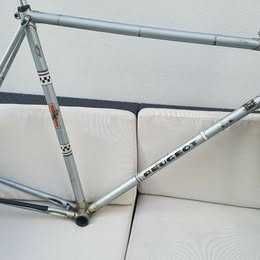 Quadro de bicicleta corrida Peugeot PY10