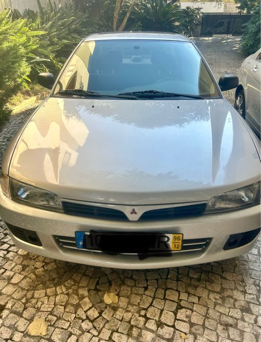 Carro ligeiro Mitsubishi lancer