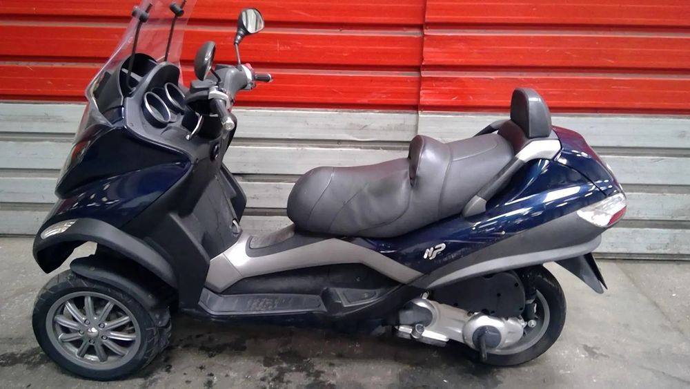 Piaggio MP3 125 cały na części