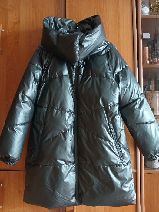 OJAZJA Nowa  ciepka   kurtka zimowa MOHITO kapturem roz 38-42