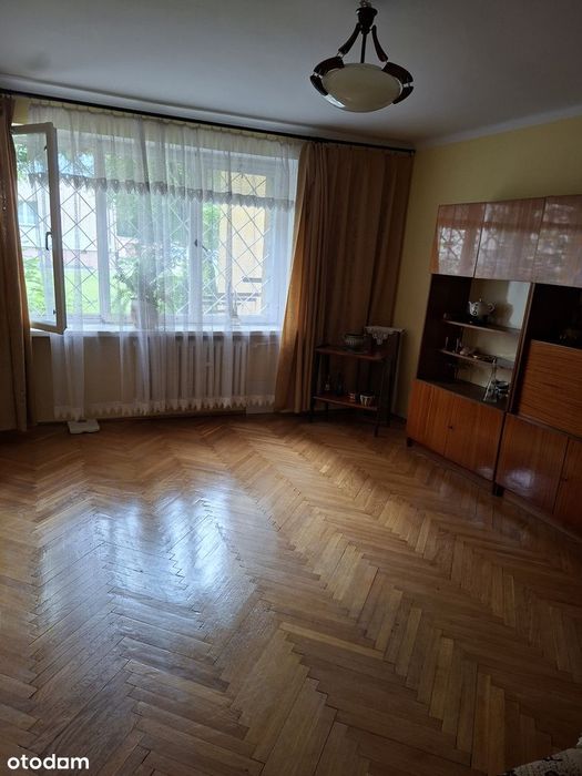 Mieszkanie 2-pokojowe z piwnicą w Centrum z dala od ulicy, ciche