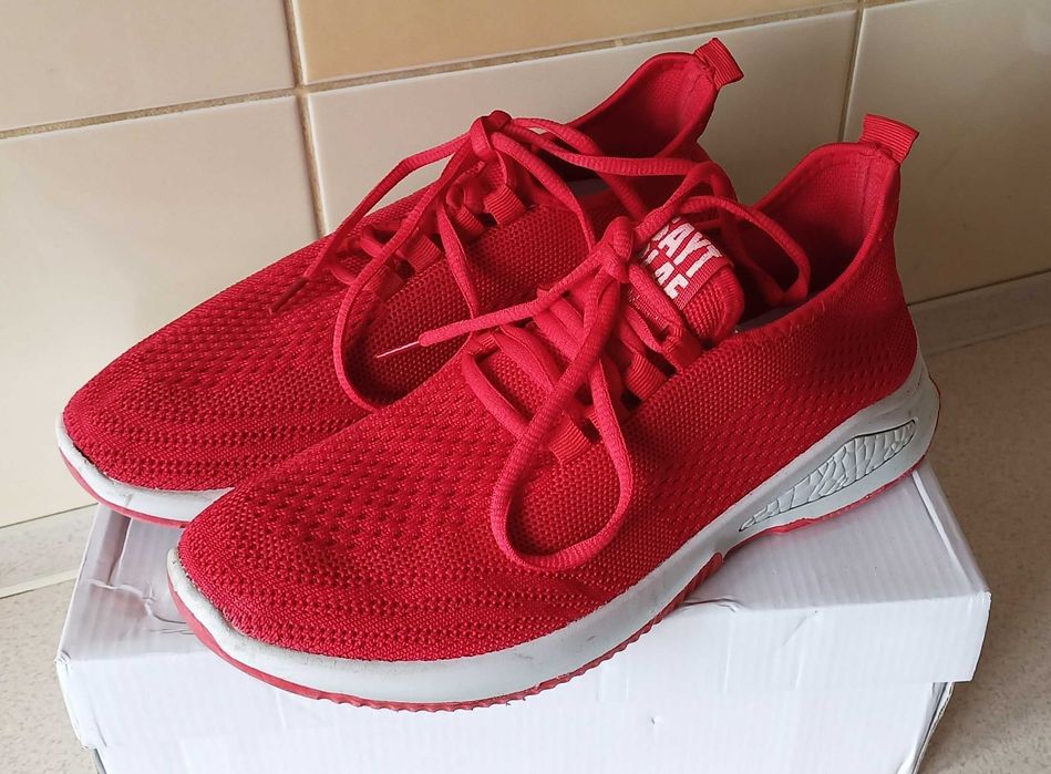 Buty sportowe damskie, Nr 40, wkładka 26 cm, stan idealny