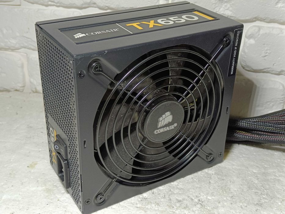 Блок живлення CORSAIR TX650W 80 PLUS BRONZE 8+8 GPU 8pin CPU пломба