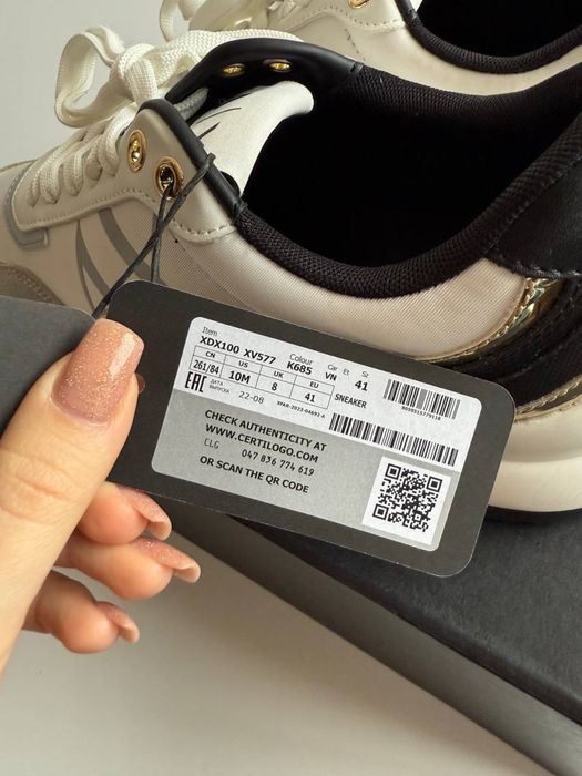 Кросівки кроссовки жіночі Armani Exchange 41p