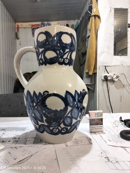 Продам  стильний кувшин