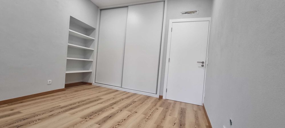 Vivenda Autónoma T4 para Arrendamento–a 8 Minutos de Torres Vedras