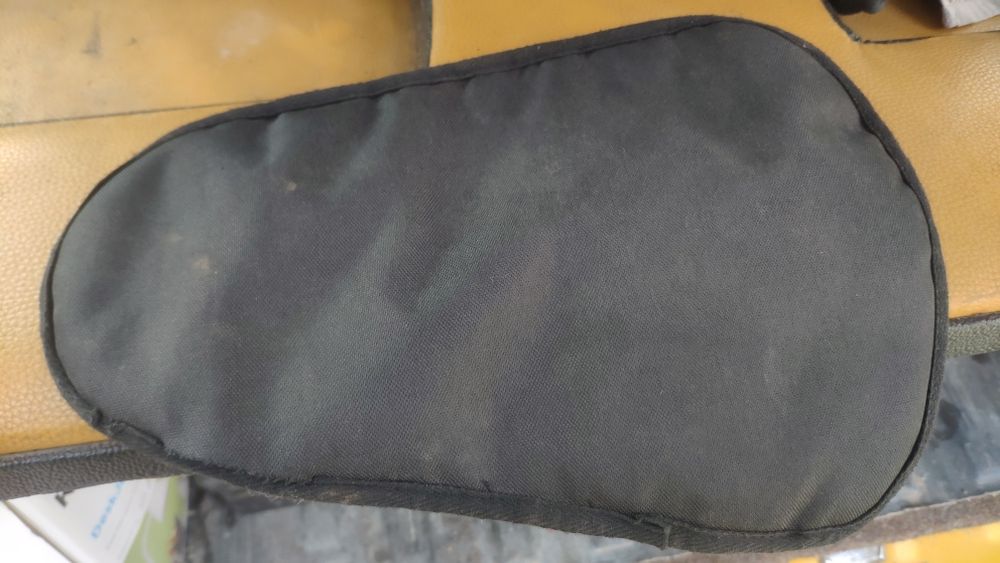 подложка под ремень безопасности