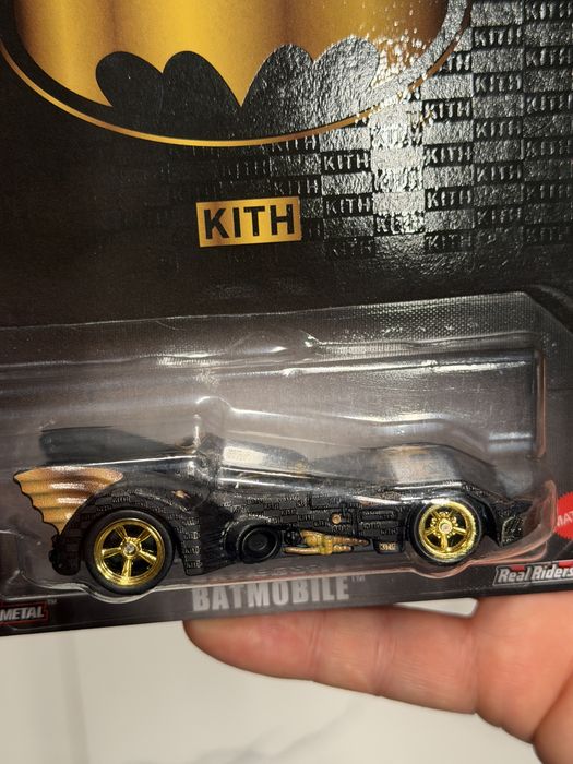 Hot Wheels Premium 1989 Batmobile x KITH the Batman limited edition #1