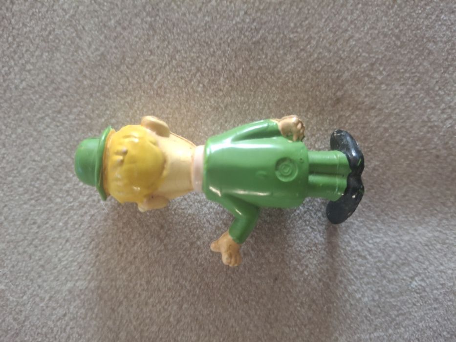 Boneco pvc bucha e estica