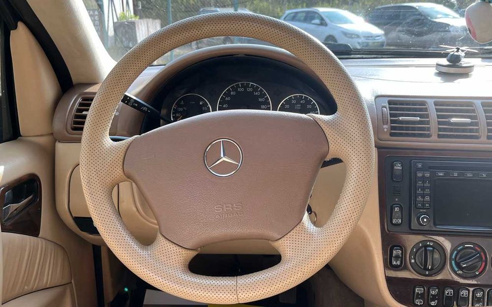 Mercedes-Benz ML 320 2001