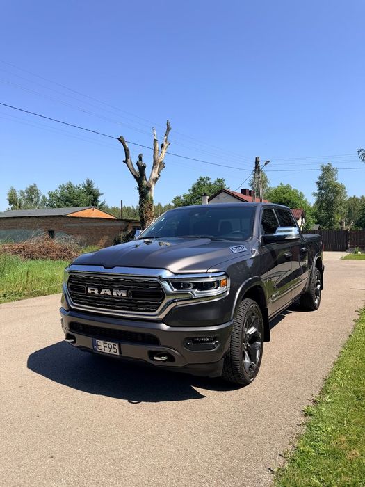 RAM 1500 Ram 1500 5.7 Limited!