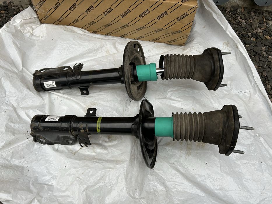 Амортизатори, стійки Lexus/Toyota