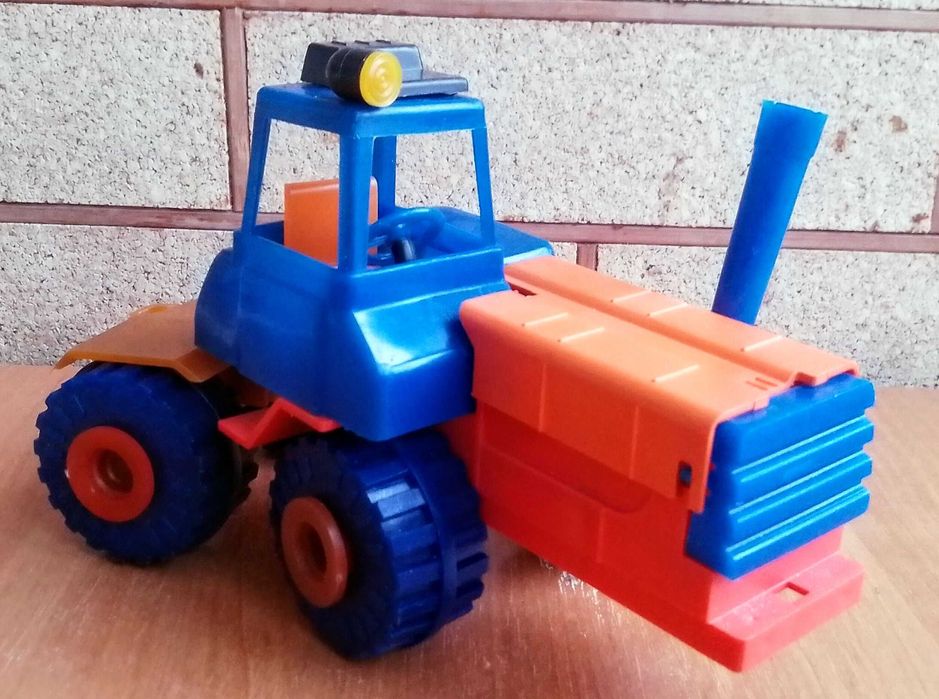 игрушка ссср металл пластик